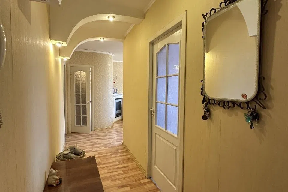 Продаётся 3-комнатная квартира, 65 м²