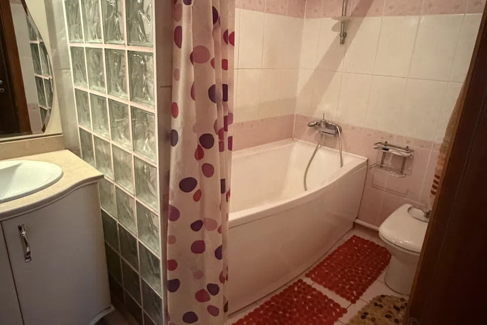 Продаётся 3-комнатная квартира, 83 м²