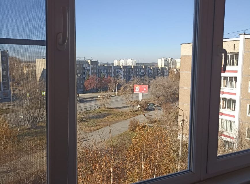 Продаётся 2-комнатная квартира, 50.3 м²