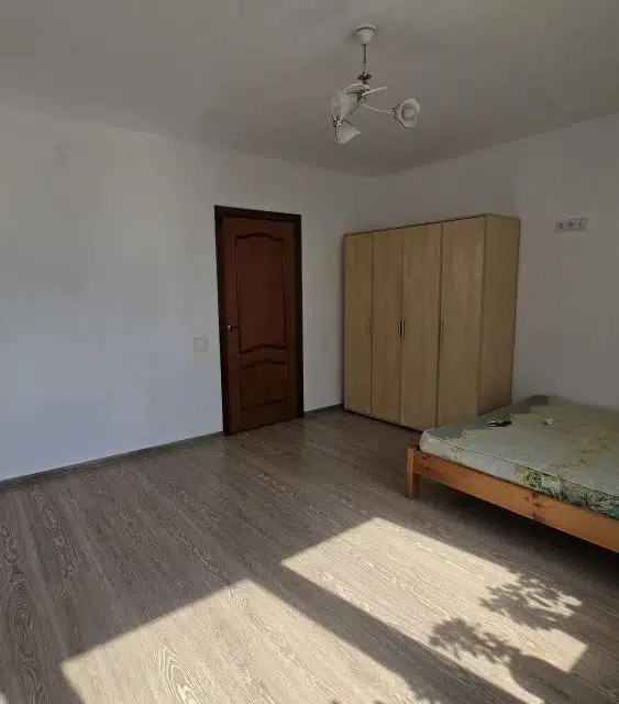 Продаётся 2-комнатная квартира, 56.8 м²