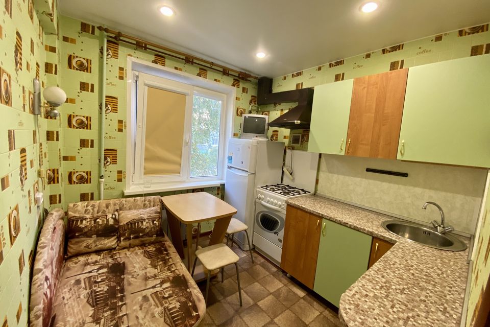 Продаётся 3-комнатная квартира, 57.8 м²