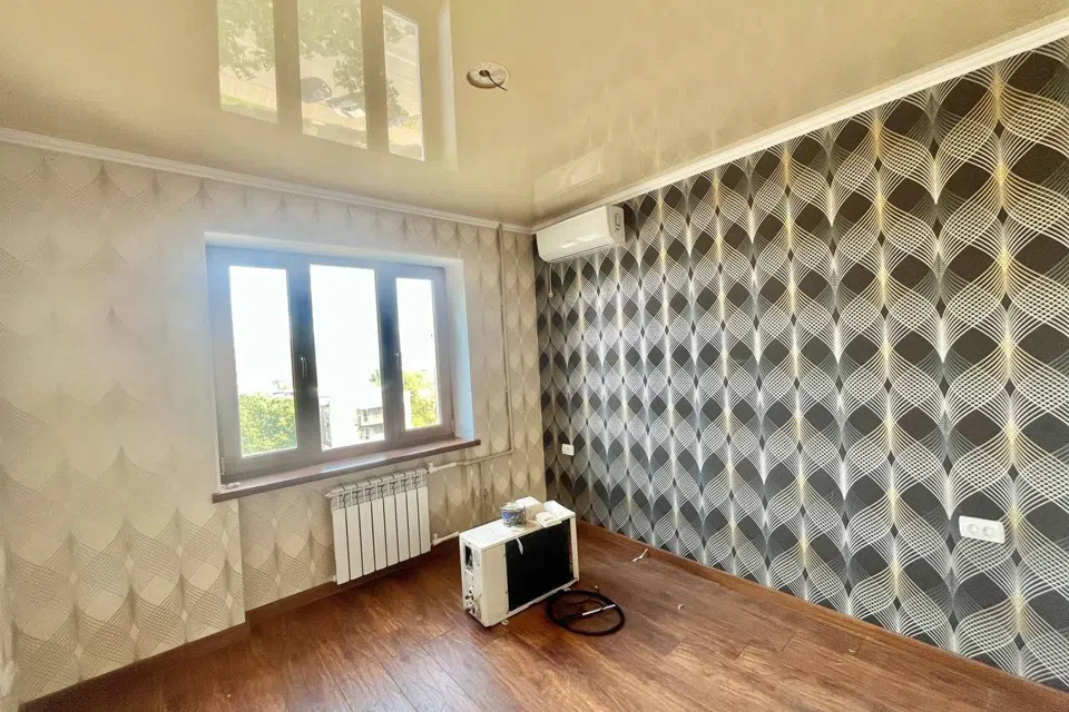 Продаётся 4-комнатная квартира, 88 м²