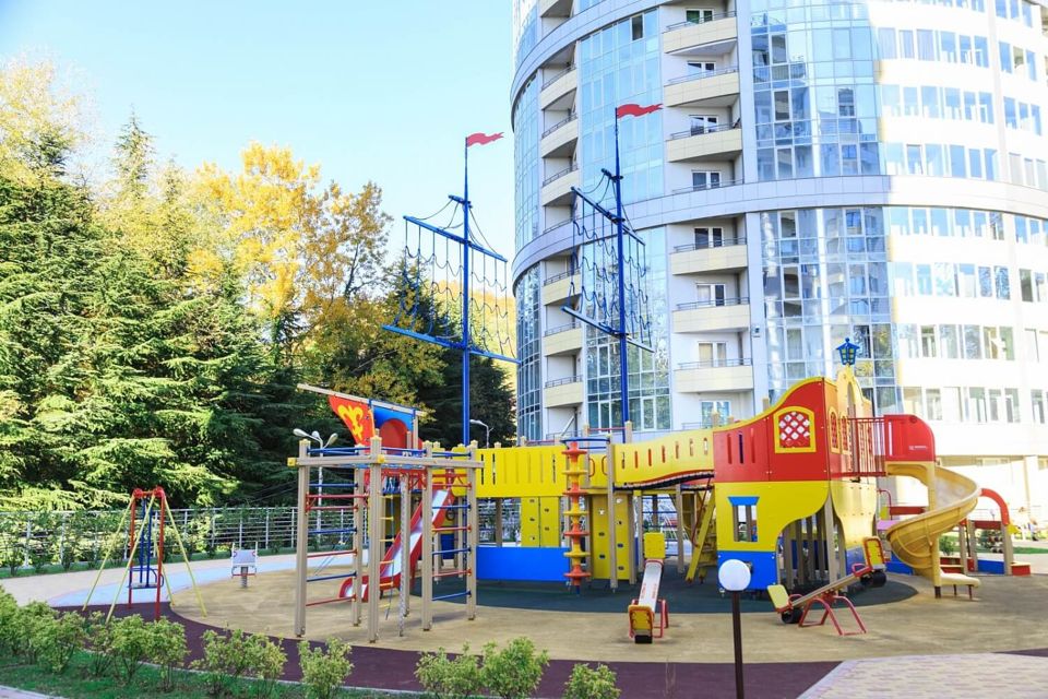 Продаётся 3-комнатная квартира, 90 м²