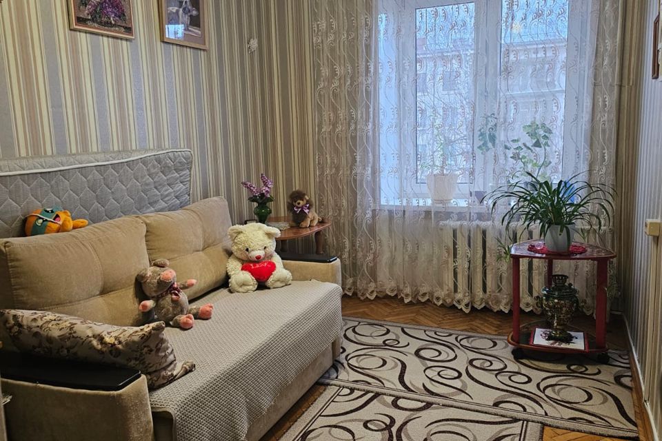 Продаётся 3-комнатная квартира, 57.9 м²