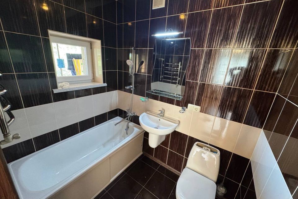 Продаётся 2-этажный дом, 164 м²