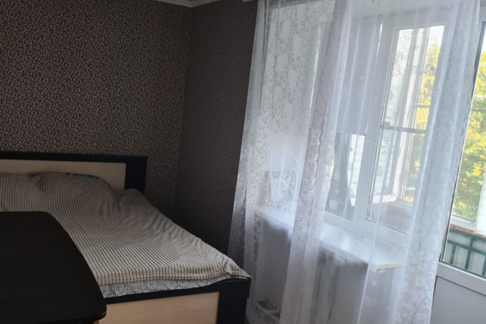 Продаётся 3-комнатная квартира, 52.4 м²
