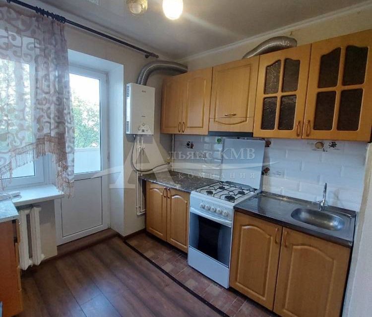 Продаётся 3-комнатная квартира, 55.5 м²