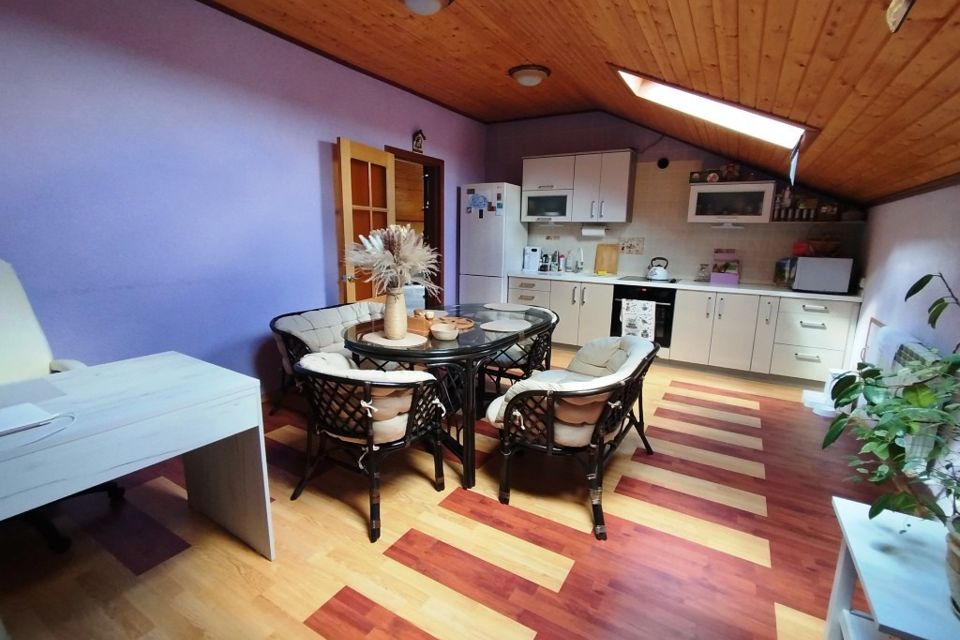 Продаётся 4-комнатная квартира, 160 м²