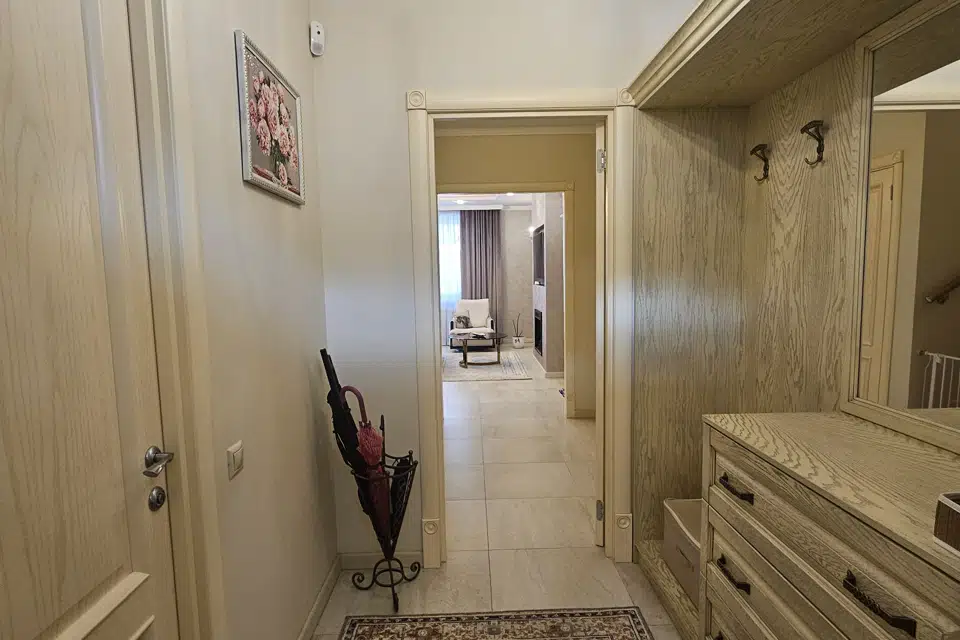Продаётся таунхаус, 3-эт., 163 м²