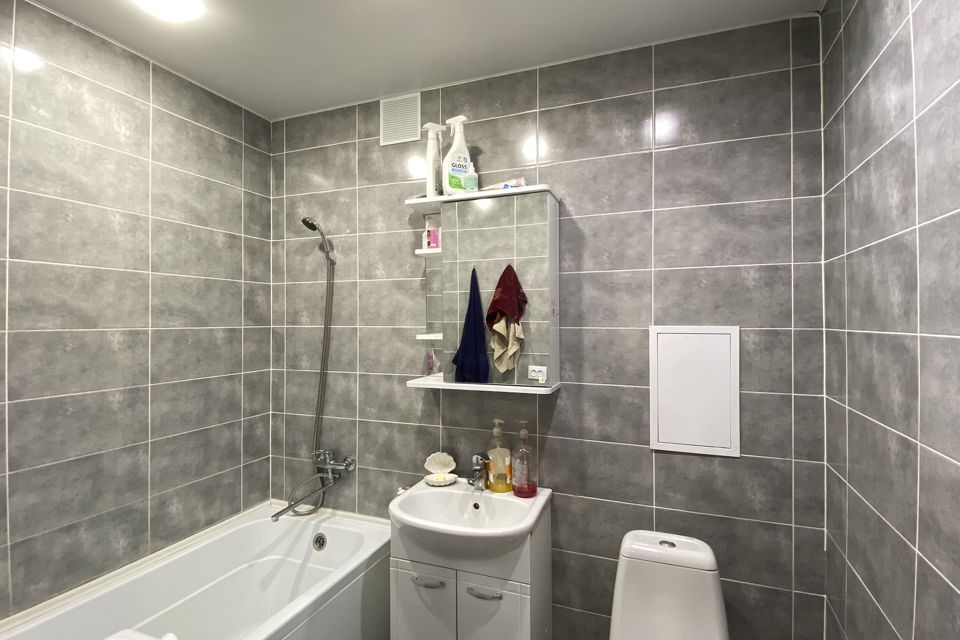 Продаётся 3-комнатная квартира, 60.4 м²