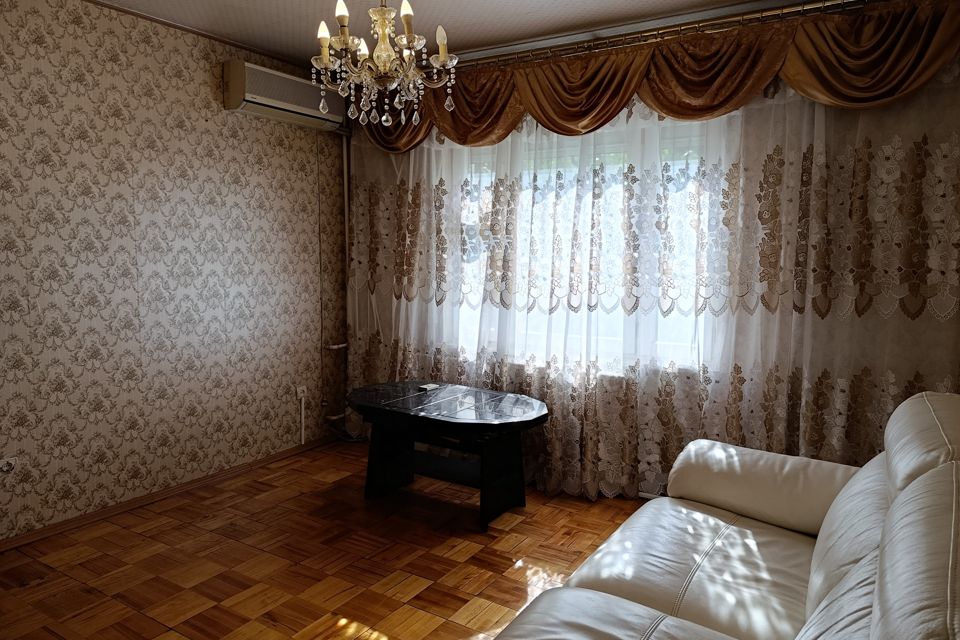 Продаётся 3-комнатная квартира, 70 м²