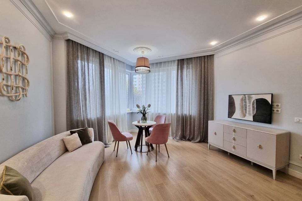 Продаётся 2-комнатная квартира, 73 м²