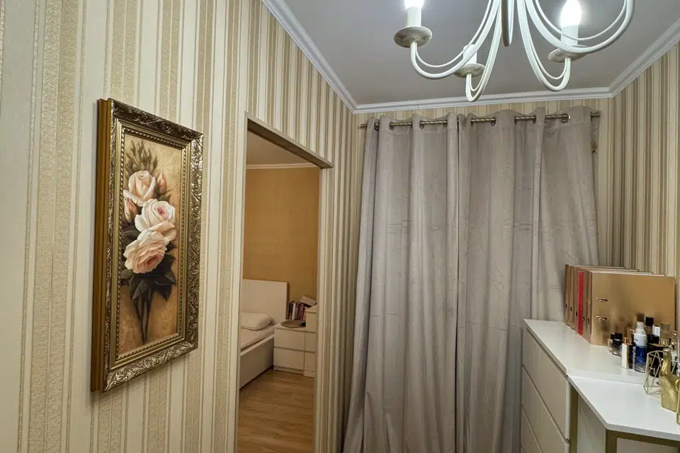 Продаётся 1-комнатная квартира, 43.81 м²