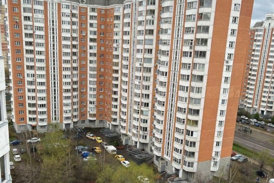 Продаётся 1-комнатная квартира, 38 м²
