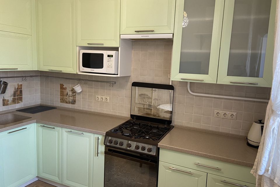 Продаётся 2-комнатная квартира, 55.6 м²