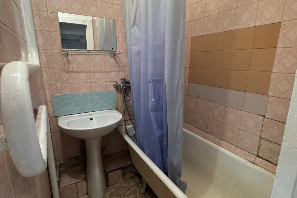 Продаётся 3-комнатная квартира, 58 м²