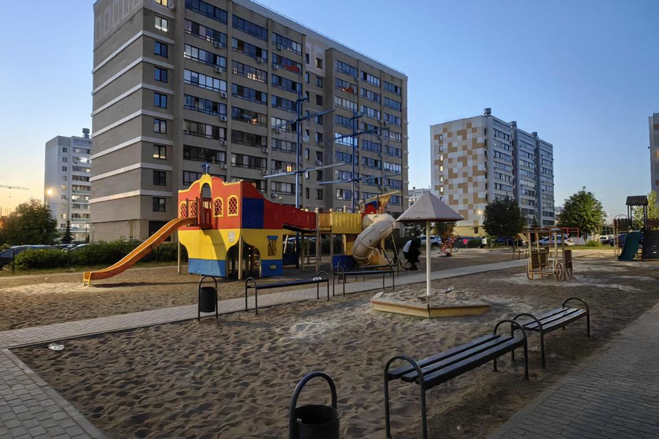 Продаётся 1-комнатная квартира, 38 м²