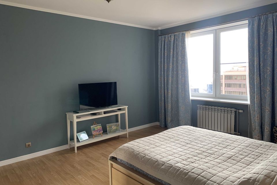 Продаётся 1-комнатная квартира, 55.3 м²