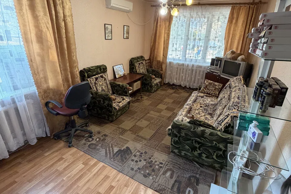 Продаётся 3-комнатная квартира, 60.2 м²