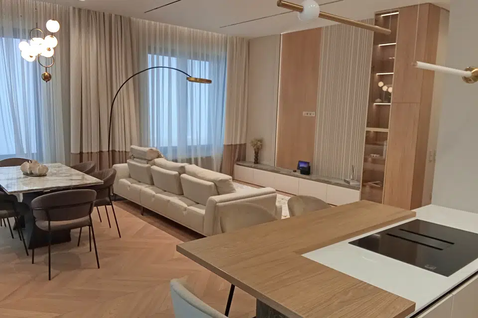 Продаётся 3-комнатная квартира, 102 м²