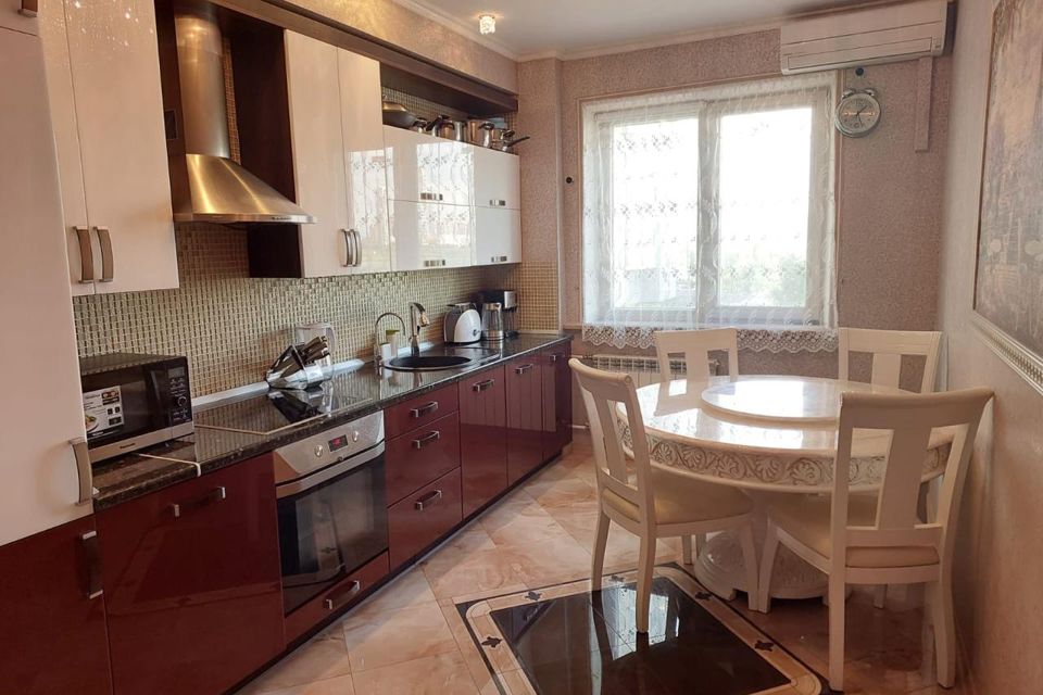 Продаётся 3-комнатная квартира, 81.9 м²
