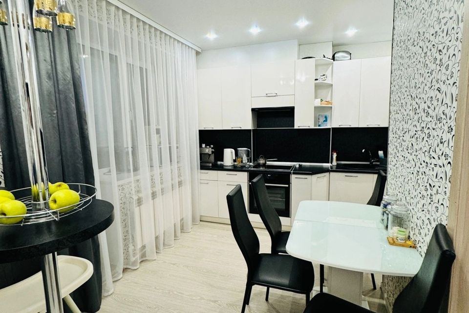 Продаётся 1-комнатная квартира, 49.7 м²
