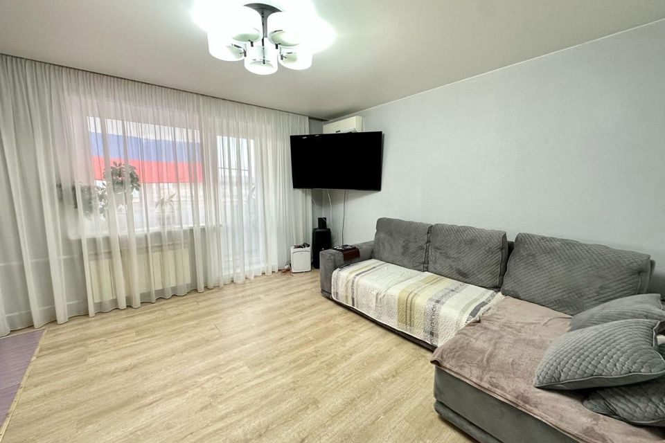Продаётся 4-комнатная квартира, 76.5 м²