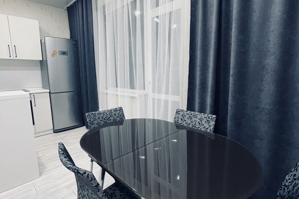 Сдаётся 2-комнатная квартира, 67 м²
