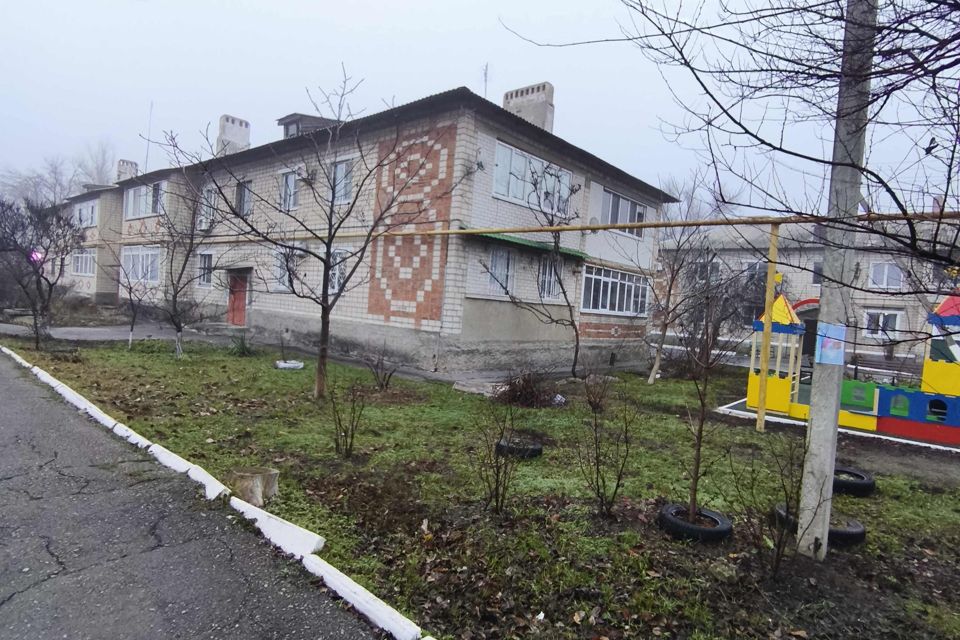 Продаётся 2-комнатная квартира, 43.8 м²