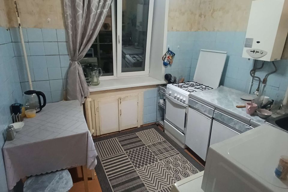 Продаётся 1-комнатная квартира, 42 м²