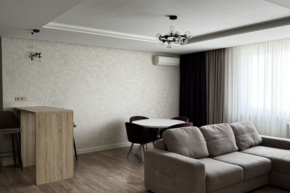 Продаётся 3-комнатная квартира, 101.2 м²