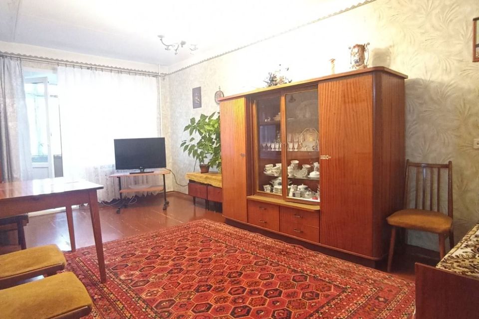 Продаётся 3-комнатная квартира, 57.7 м²