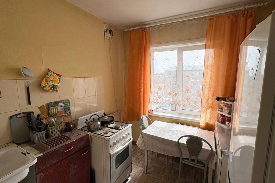 Продаётся 3-комнатная квартира, 59.1 м²