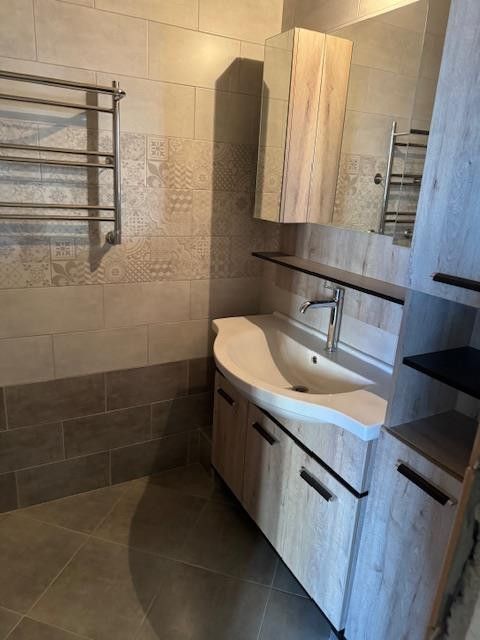 Продаётся 2-комнатная квартира, 65.7 м²