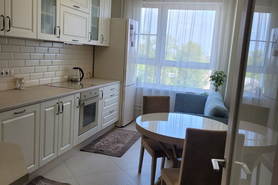 Продаётся 1-комнатная квартира, 41.5 м²