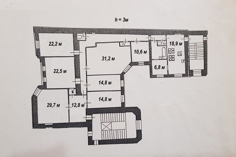 Продаётся 4-комнатная квартира, 224.9 м²