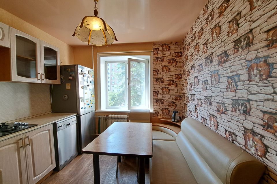 Продаётся 2-комнатная квартира, 52.4 м²