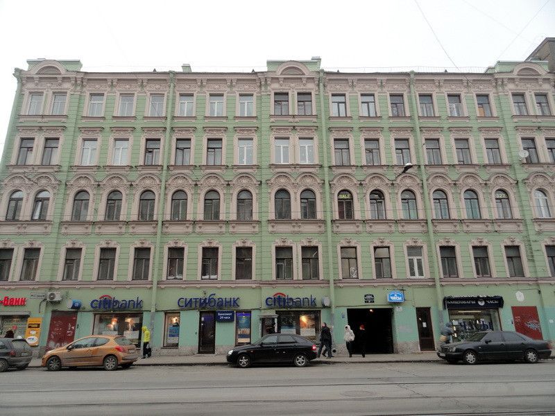Продаётся 4-комнатная квартира, 128 м²