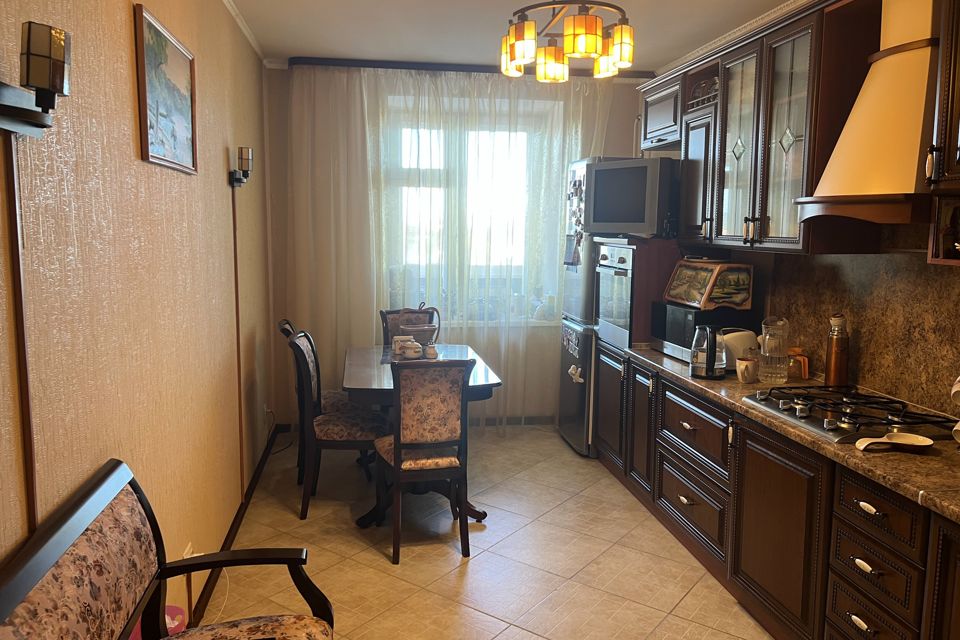 Продаётся 2-комнатная квартира, 66.1 м²