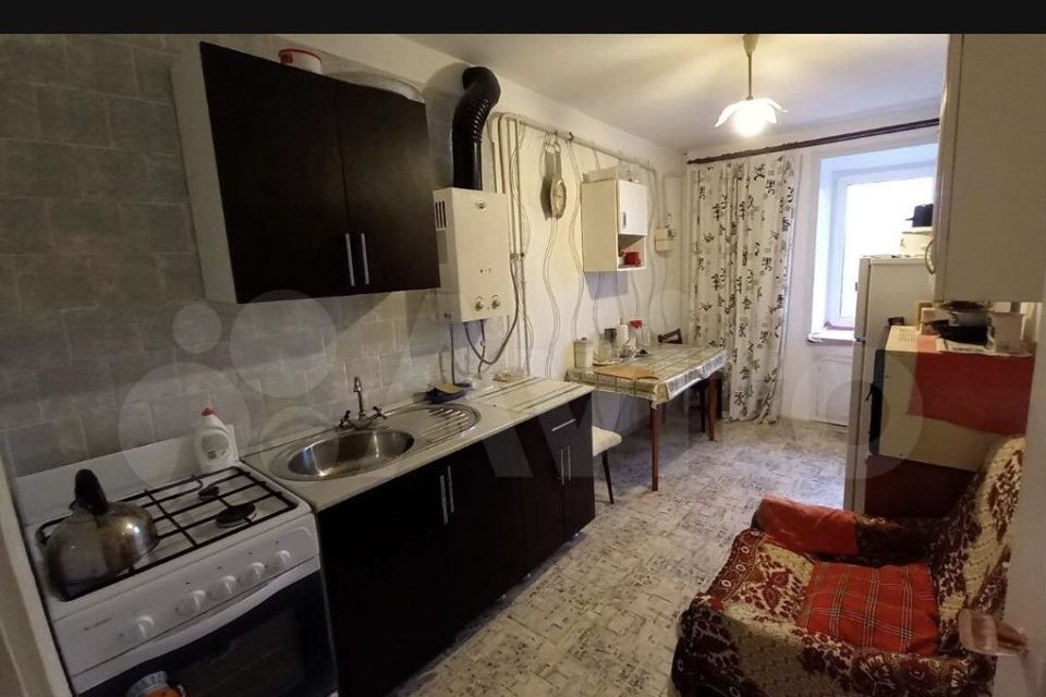 Продаётся 4-комнатная квартира, 77 м²