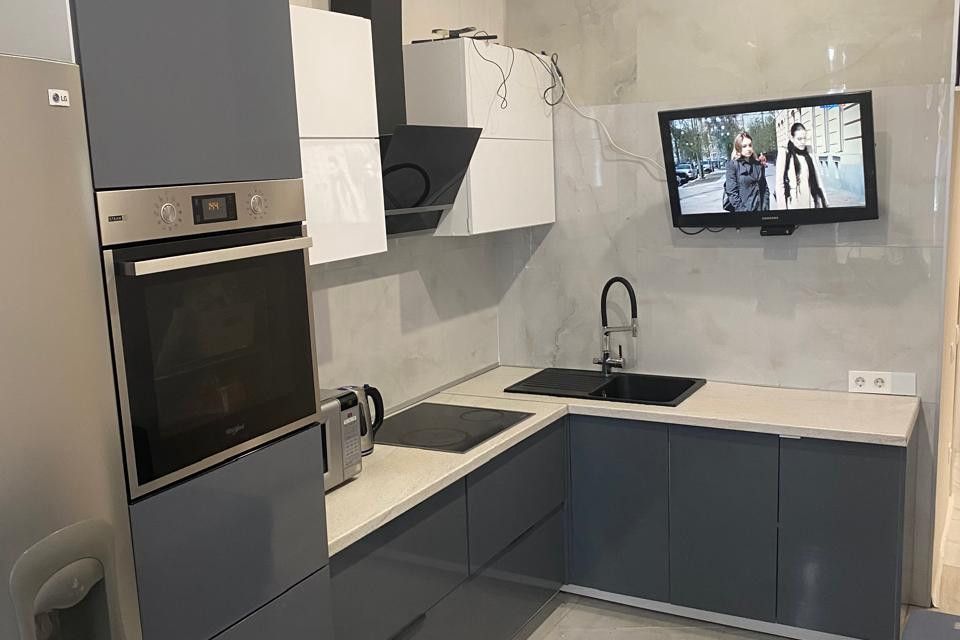 Продаётся 1-комнатная квартира, 42.4 м²
