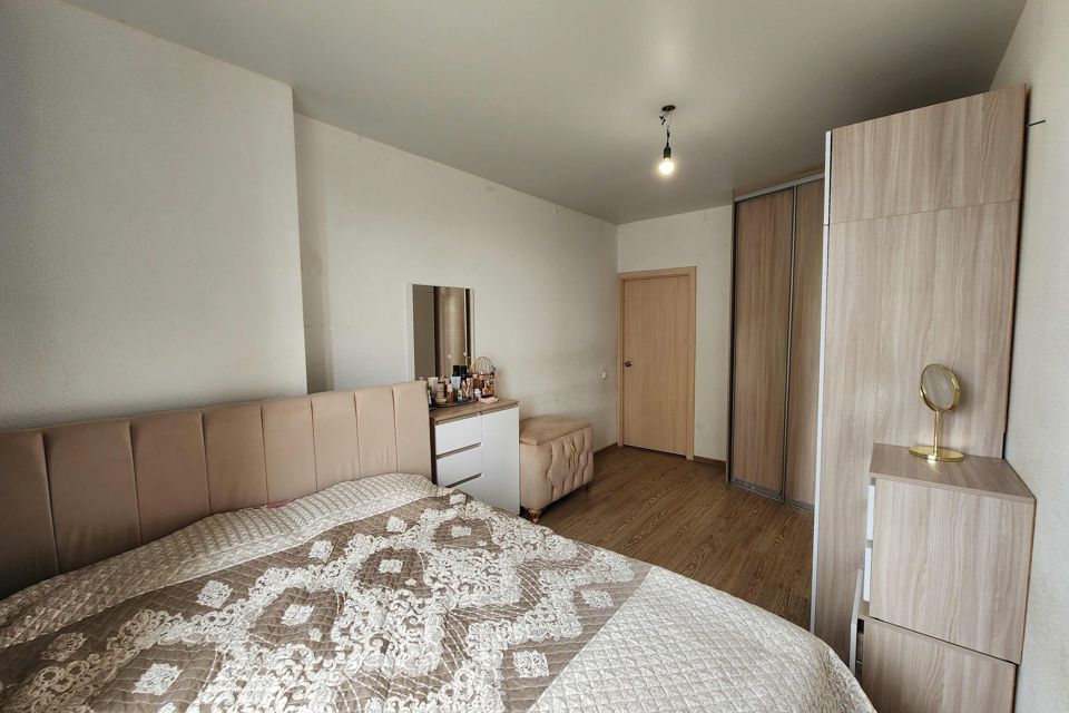 Продаётся 1-комнатная квартира, 42.3 м²