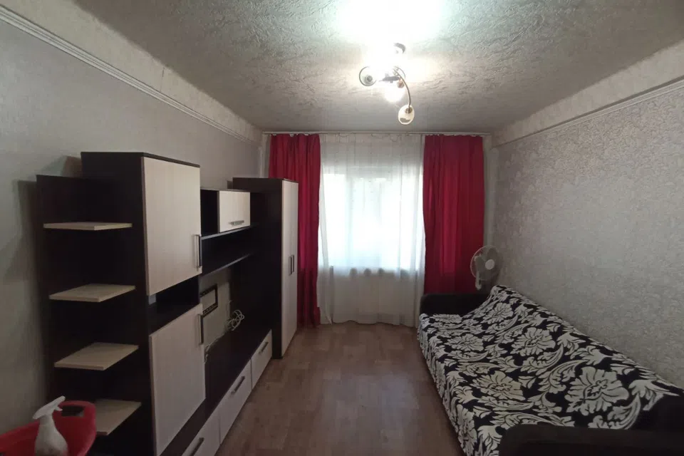 Продаётся 3-комнатная квартира, 52 м²