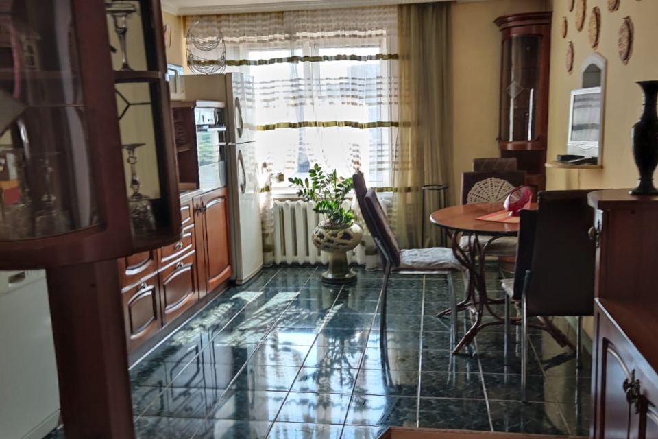 Продаётся 2-комнатная квартира, 72 м²