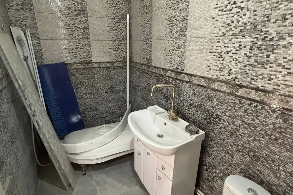 Продаётся 3-комнатная квартира, 63 м²