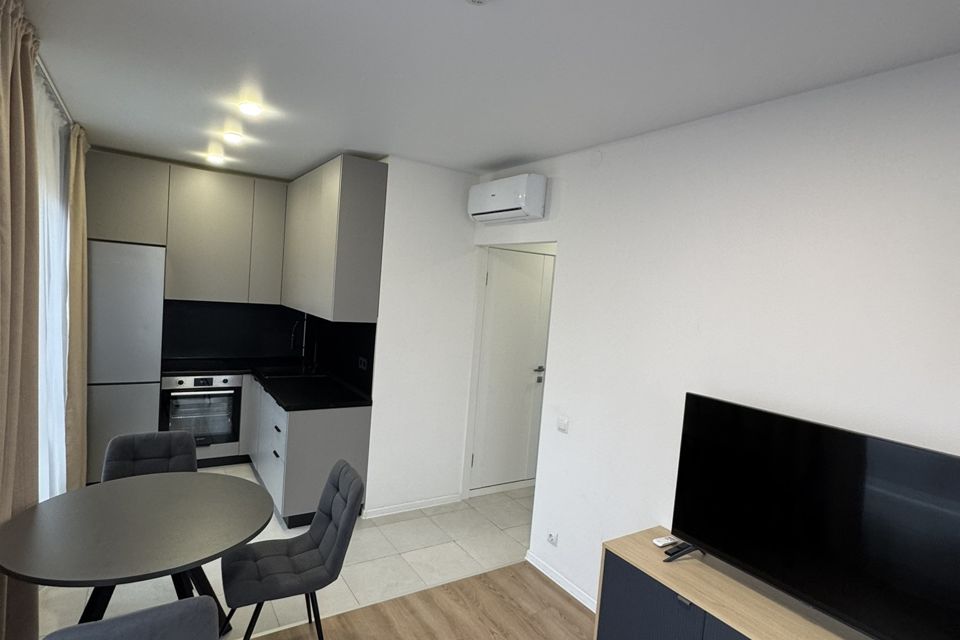 Продаётся 1-комнатная квартира, 37.9 м²