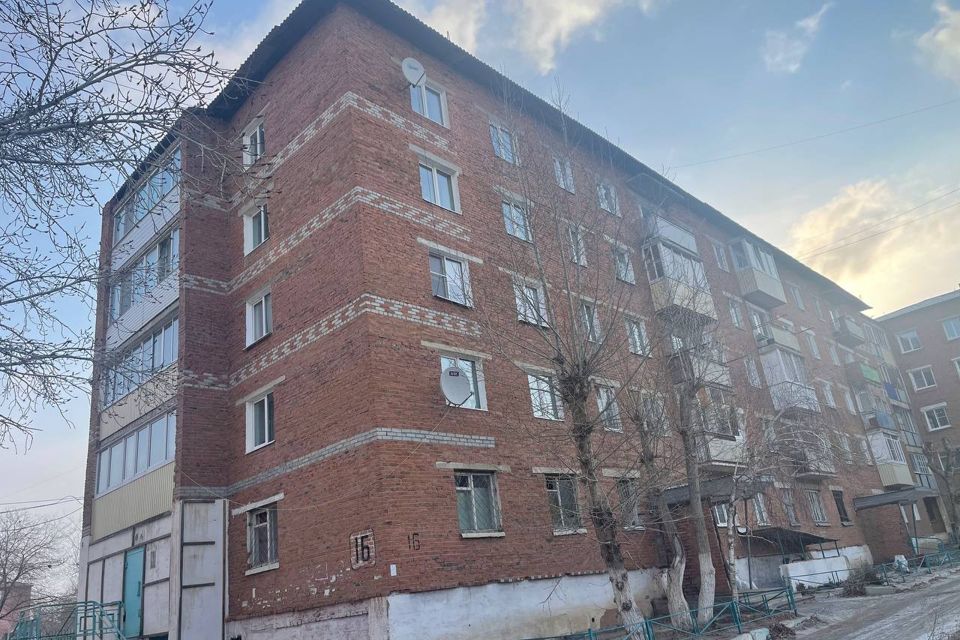 Продаётся 4-комнатная квартира, 90.3 м²