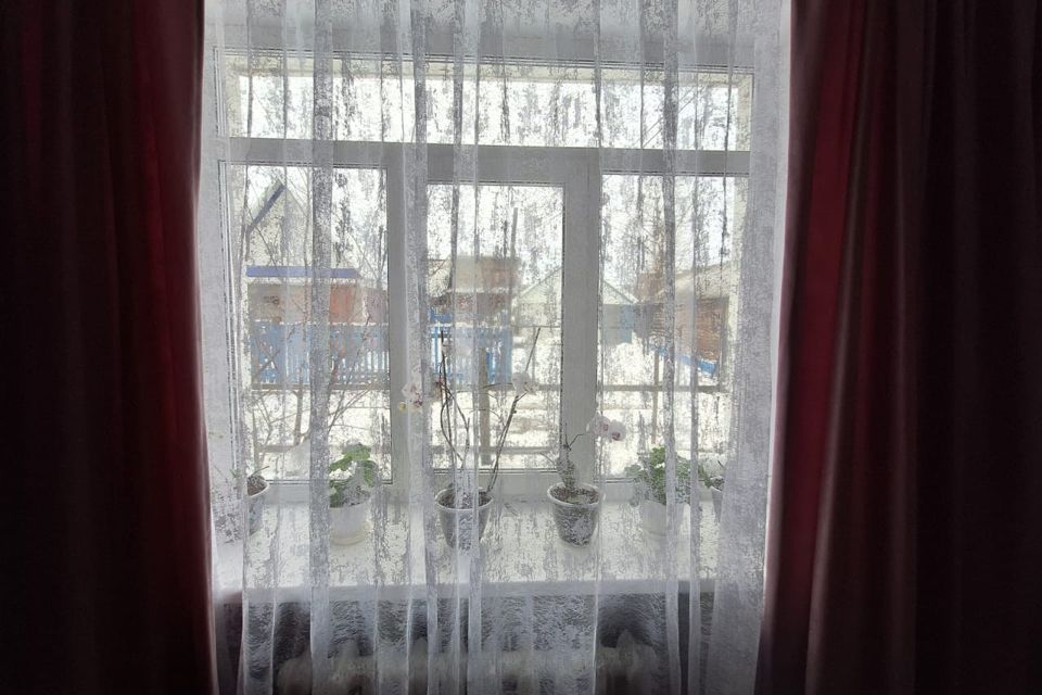 Продаётся 1-комнатная квартира, 42 м²