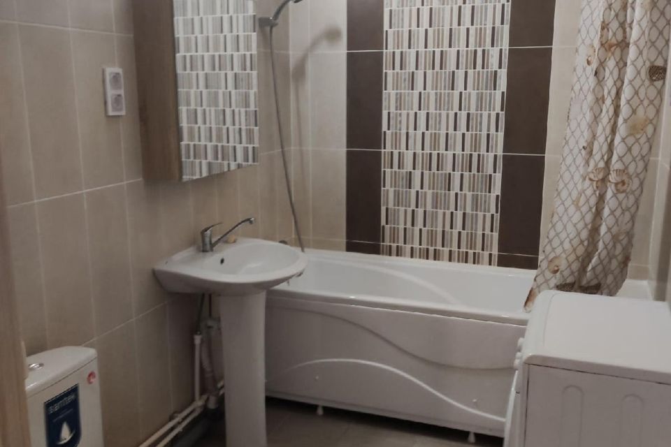 Сдаётся 2-комнатная квартира, 60 м²