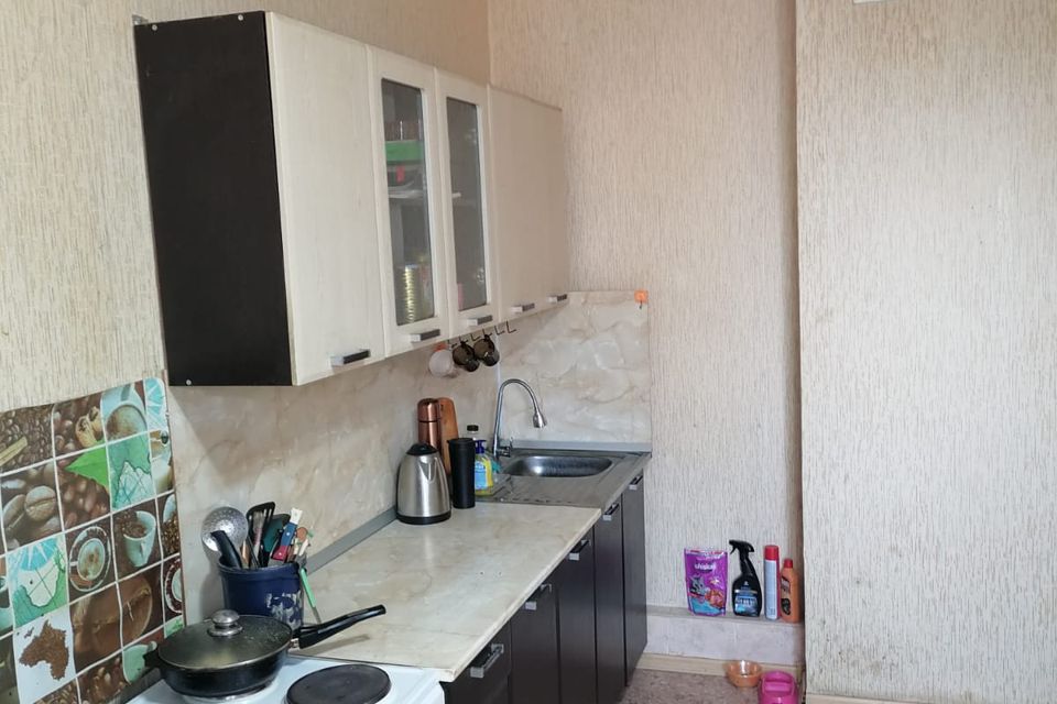 Продаётся 1-комнатная квартира, 42.7 м²